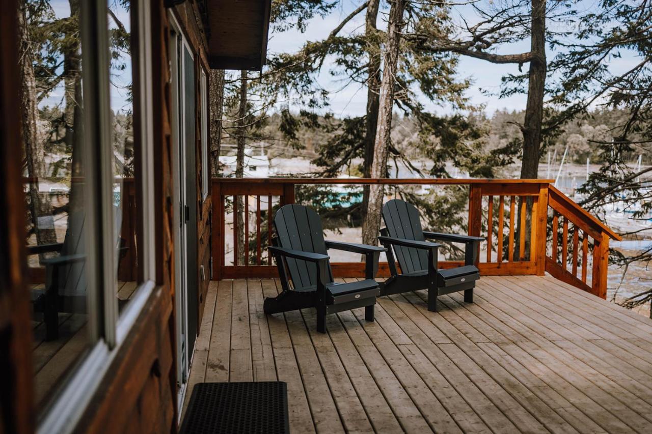 Page'S Resort & Marina Gabriola Exterior photo