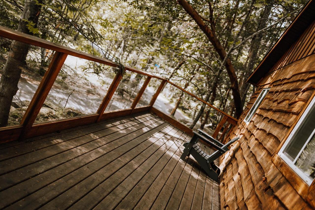 Page'S Resort & Marina Gabriola Exterior photo